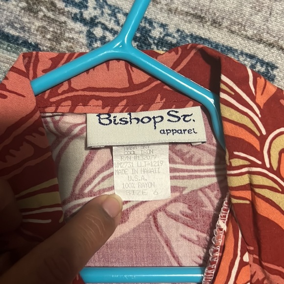 Bishop Street: Hawaiian button up shirt - Picture 3 of 3